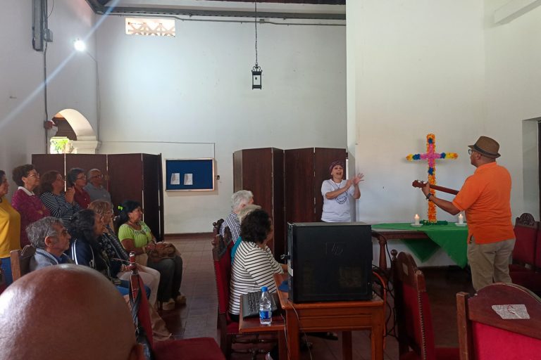 Exitosa celebración de la Cruz de Mayo en el Rectorado de la UPEL