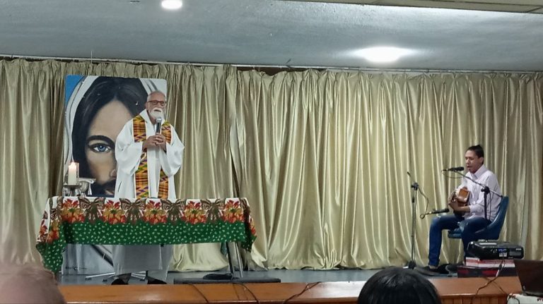 UPEL-IMPM celebró eucaristía por primeros santos venezolanos